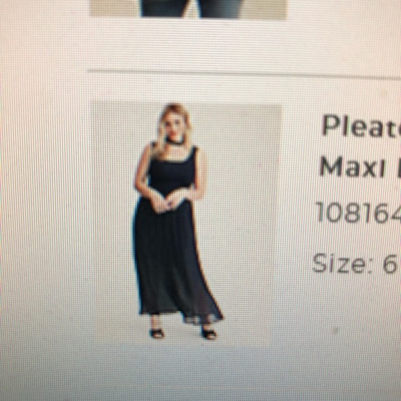 Torrid yellow pleated maxi dress size 6 - Picture 4 of 4